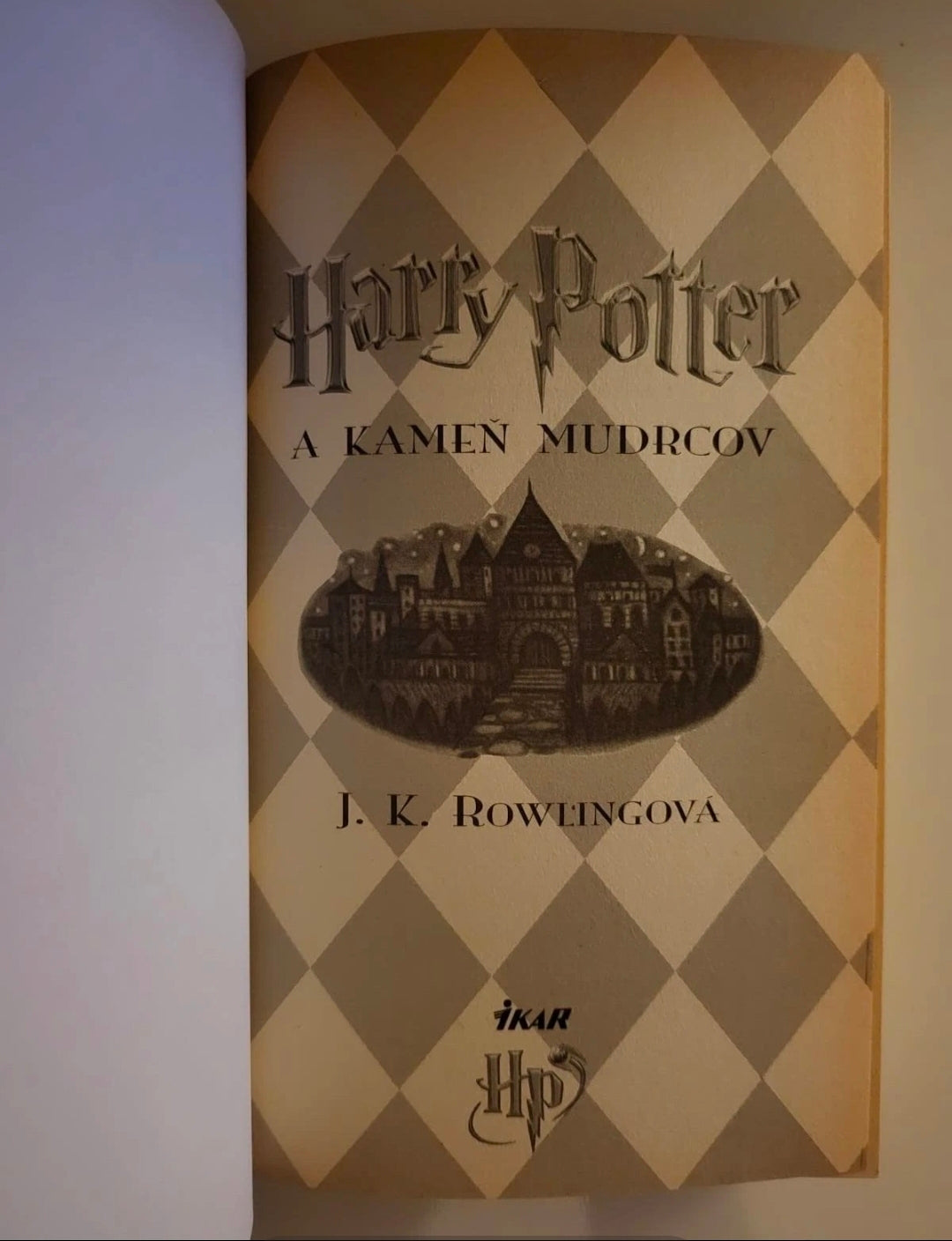 Harry Potter Kameň Múdrcov – Slovak First Edition Hardcover (2000)