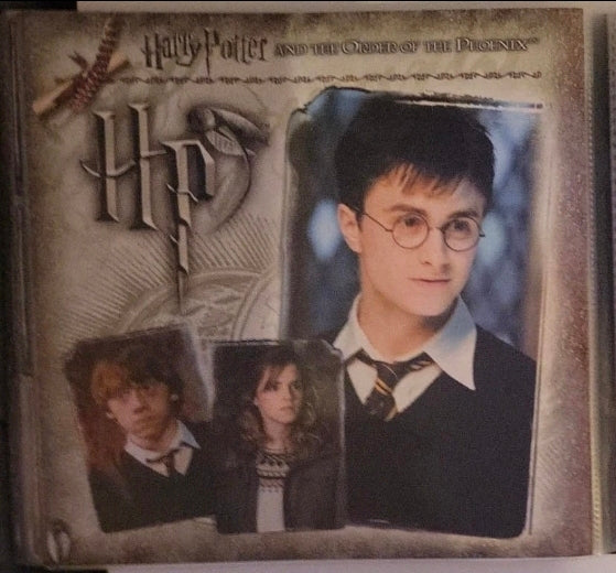 Harry Potter Welcome to Hogwarts Incompetent Card Set with Official Album