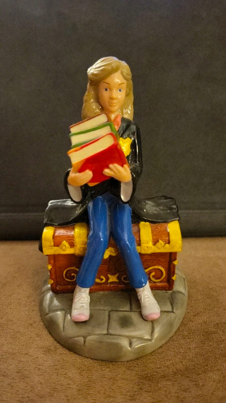 Royal Doulton Harry Potter Figurine – Hermione Studies for Potions Class
