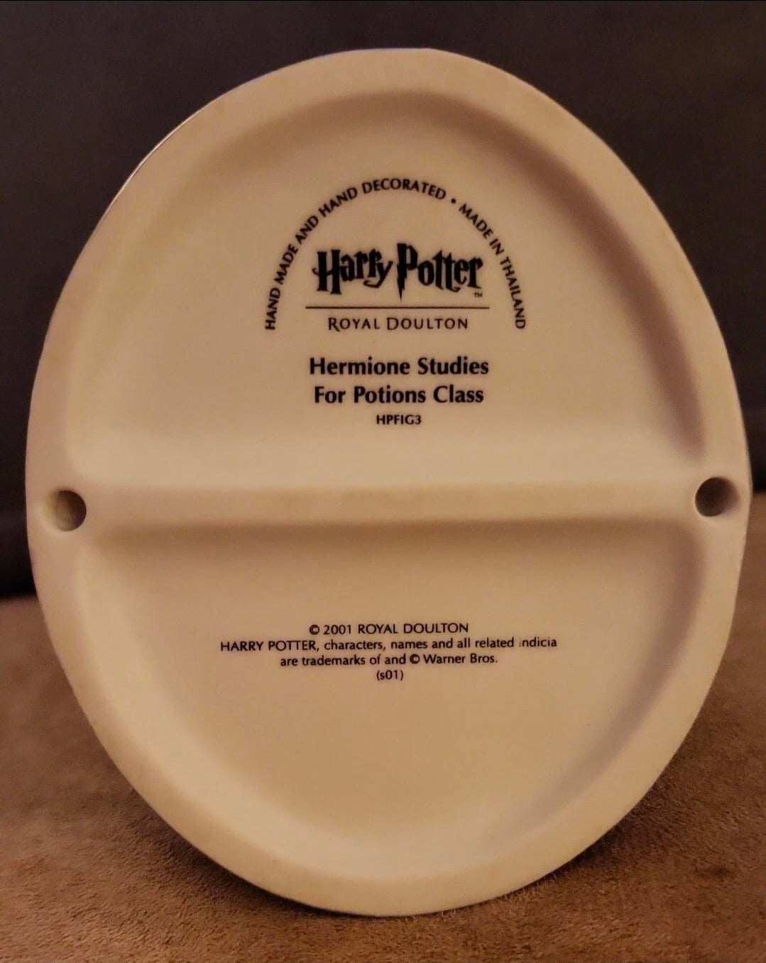 Royal Doulton Harry Potter Figurine – Hermione Studies for Potions Class