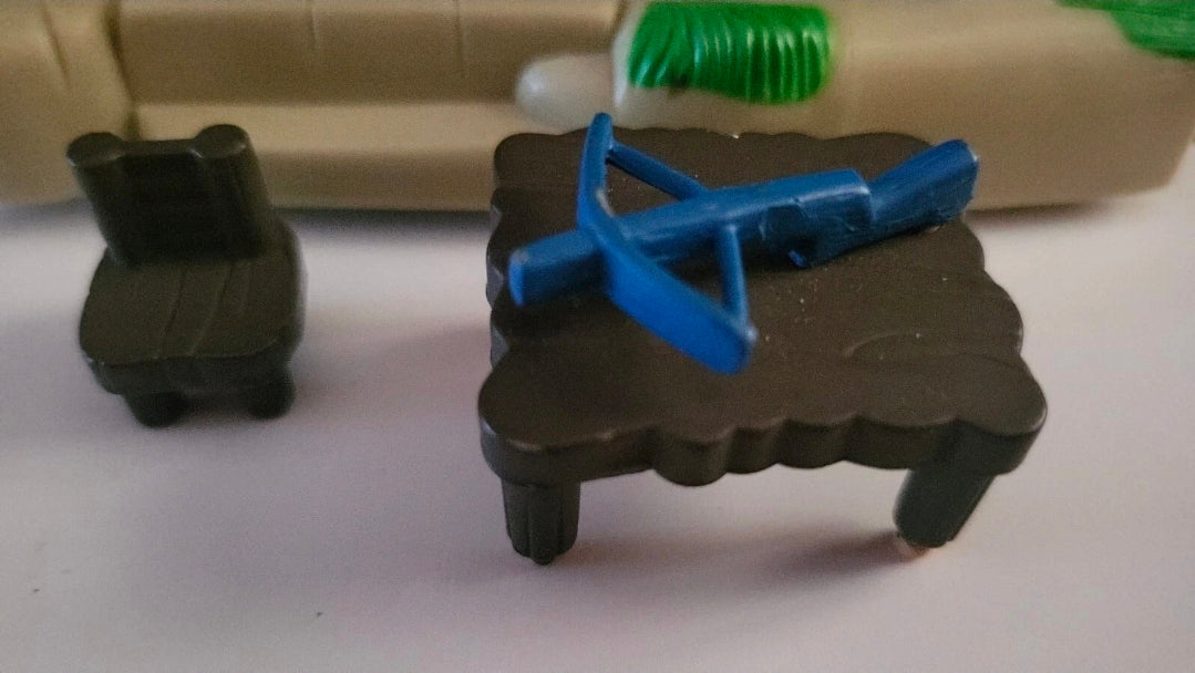 Harry Potter Polly Pocket Hagrid’s Hut Playset – 2001 Vintage (Hasbro)