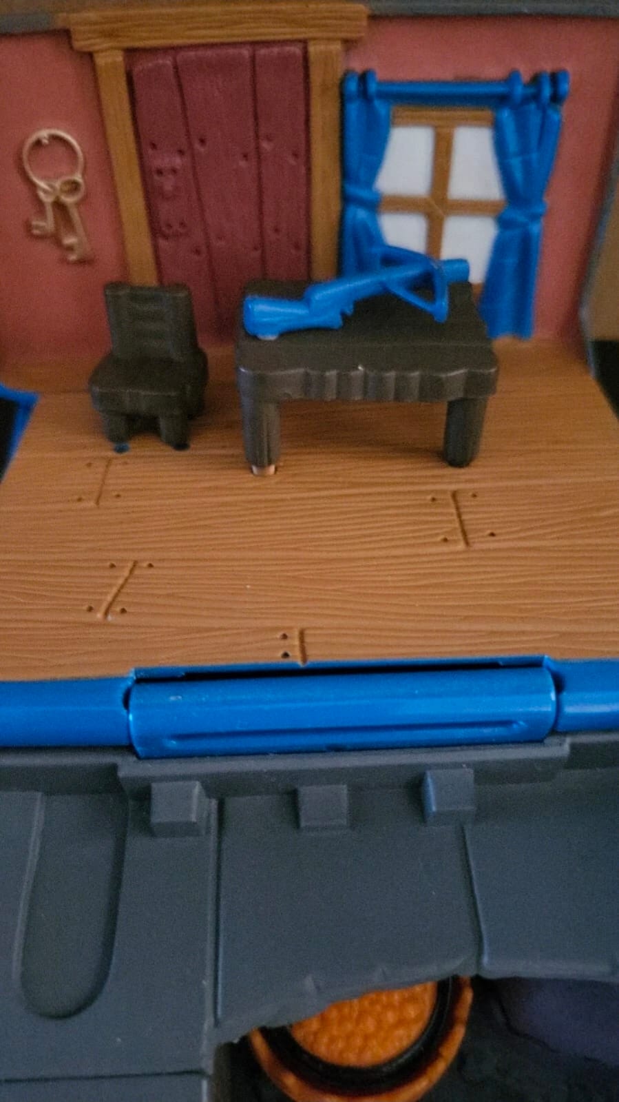 Harry Potter Polly Pocket Hagrid’s Hut Playset – 2001 Vintage (Hasbro)